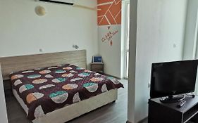 Clara Sea View